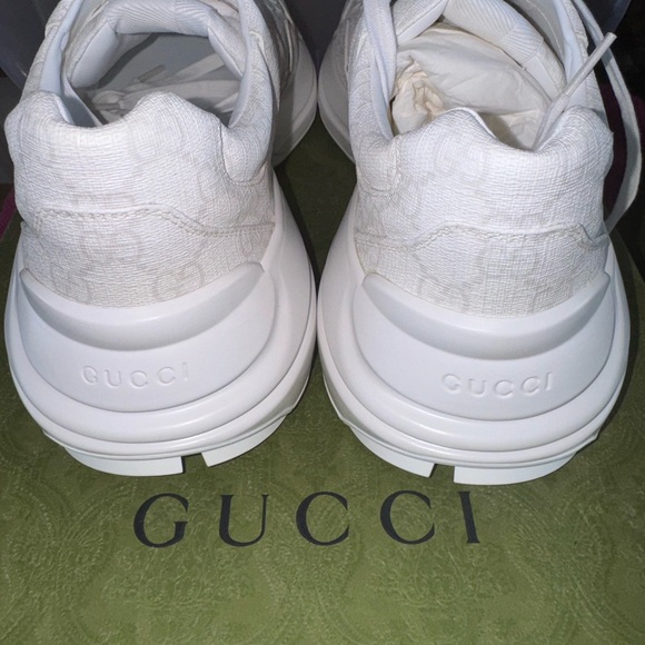 Gucci mens white Sneakers - Picture 7 of 7